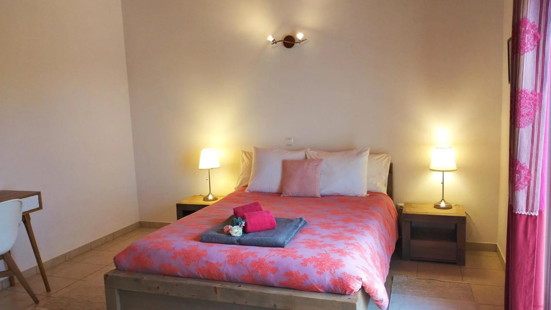 Villa Andorinha With Private Pool In A Quiet Area 阿尔热祖尔