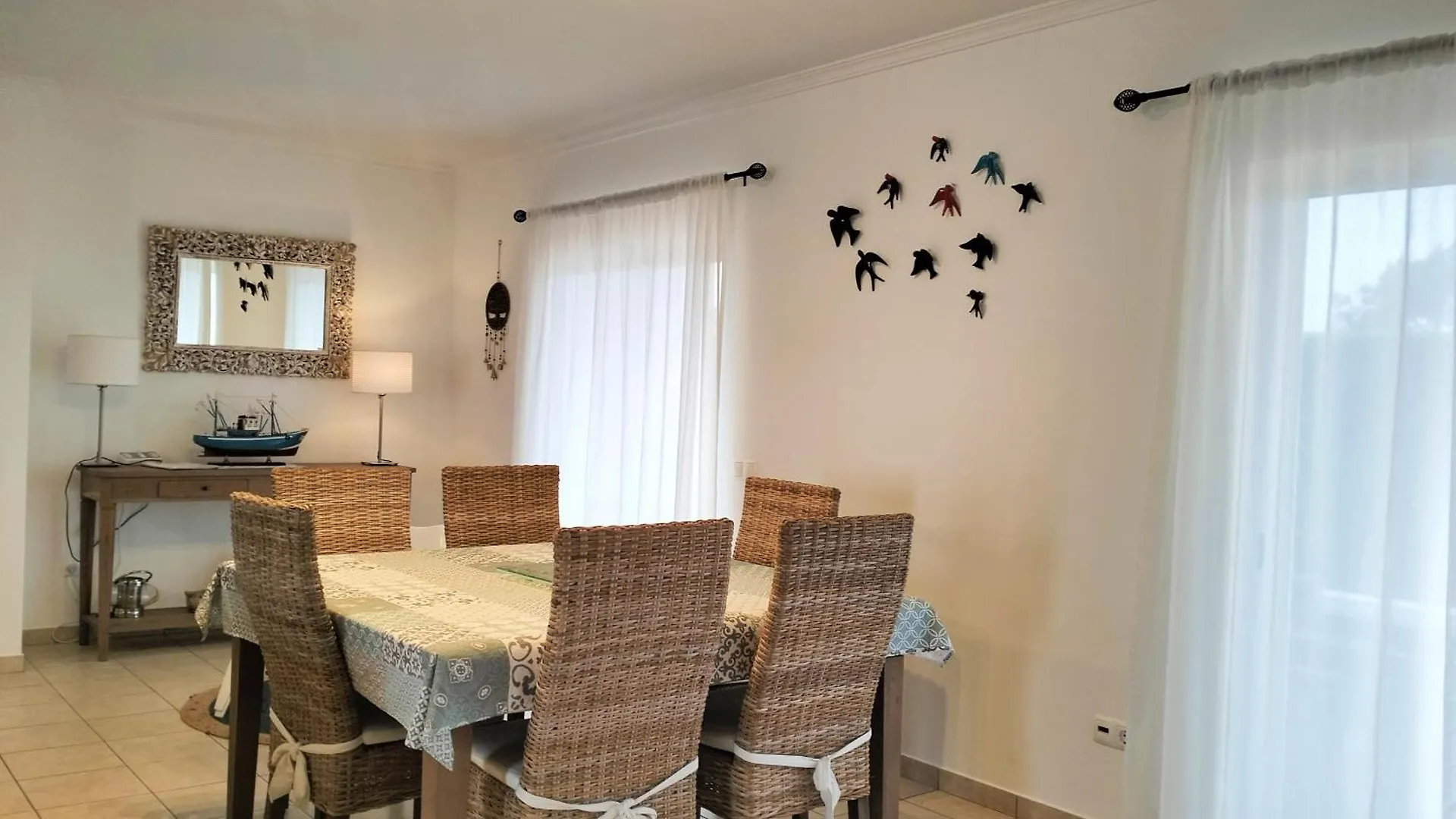 Villa Andorinha With Private Pool In A Quiet Area 阿尔热祖尔