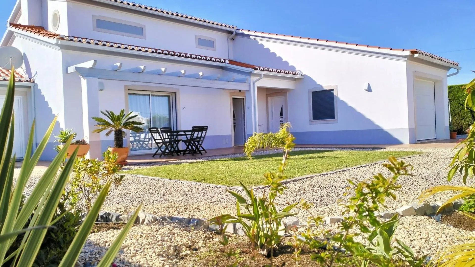 Villa Andorinha With Private Pool In A Quiet Area 阿尔热祖尔